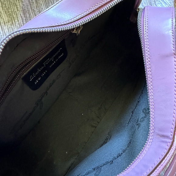 Salvatore Ferragamo RARE Pink Snake Print Handbag - Picture 6 of 7